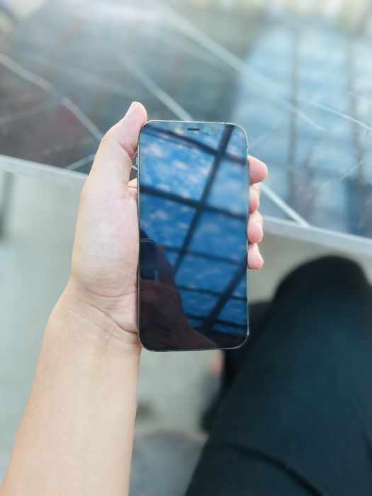 Iphone 12 pro 256gb 74% srochni sotiladi