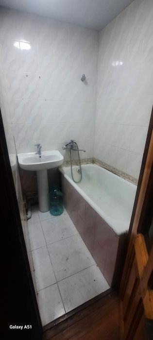 Srochni kvarrita sotiladi