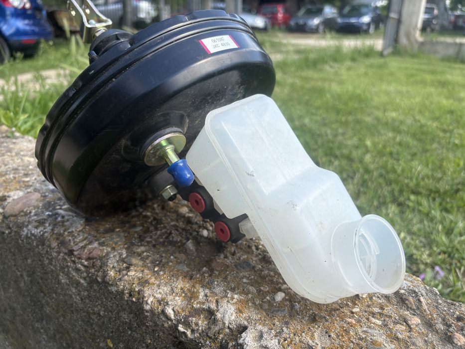 Серво за Toyota Yaris