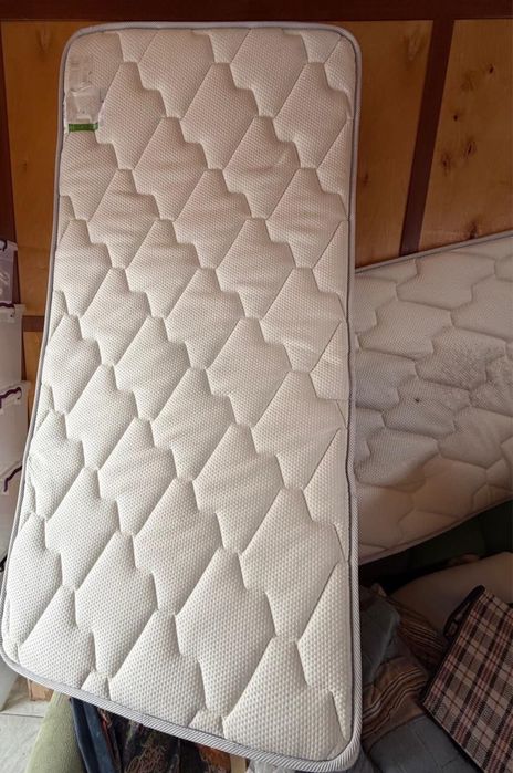 Продам 2 матраса