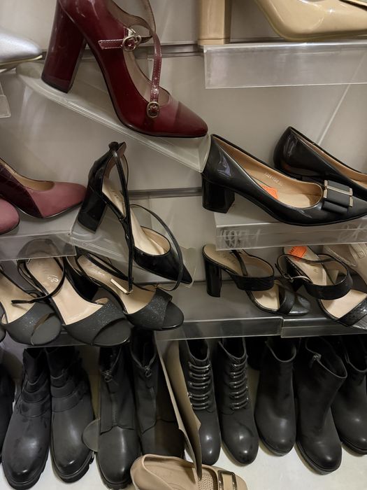 Raft expunere  pantofi