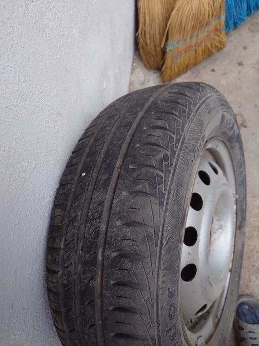 Vand roti  auto logan si remorca