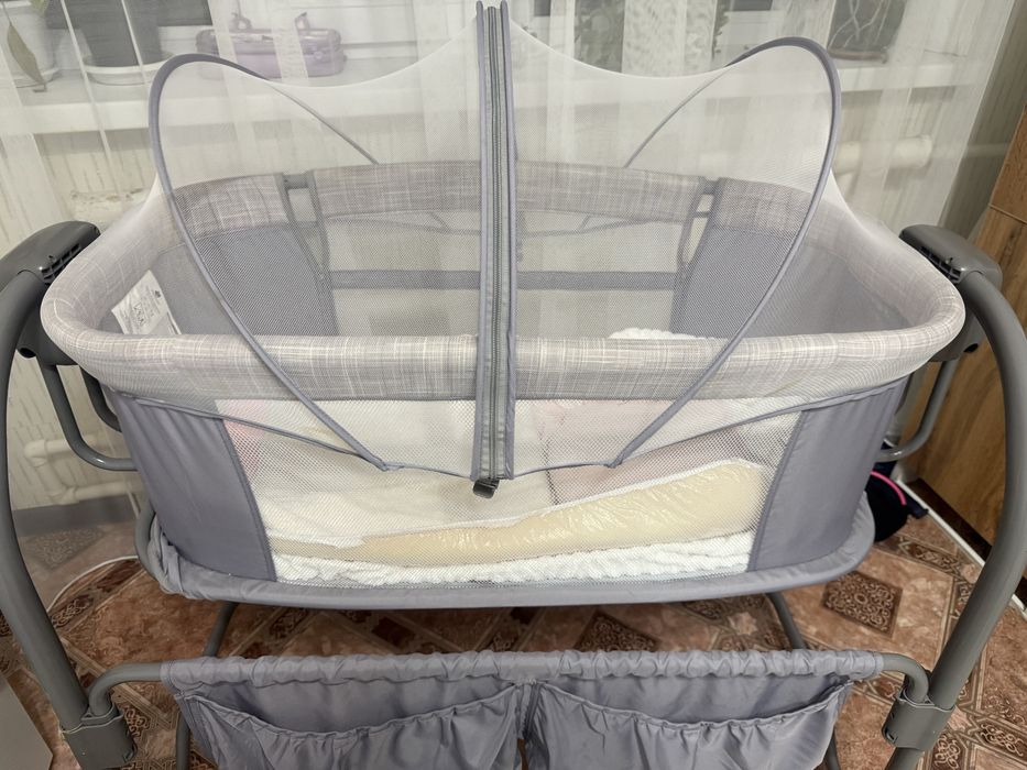 Продаю манеж