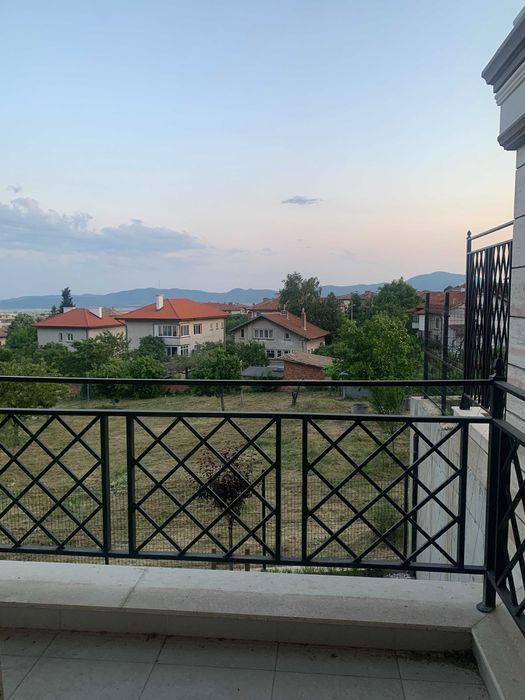 Продава се Двустаен апартамент в Карлово - 67 кв.м за 1453 €/кв.м - Снимка #6