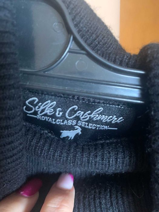 Черен пуловер тип поло Royal Class, размер L, кашмир и коприна