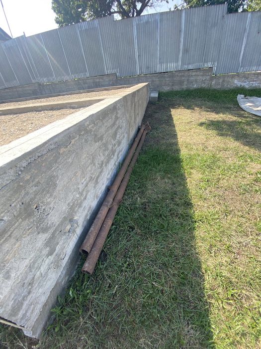 Продам железные стойки