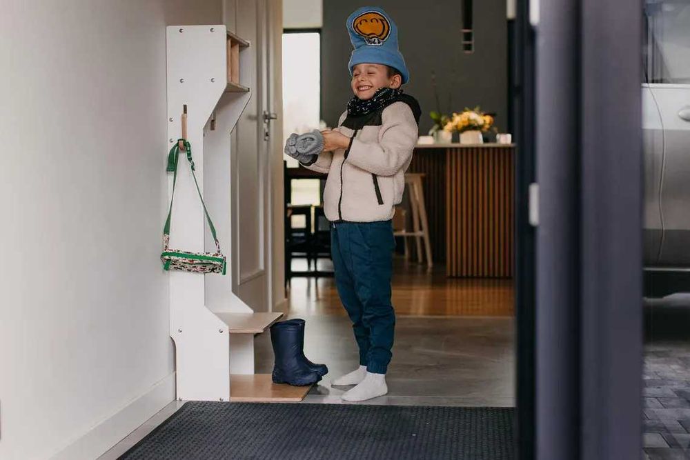 Детски шкаф-закачалка за дрехи