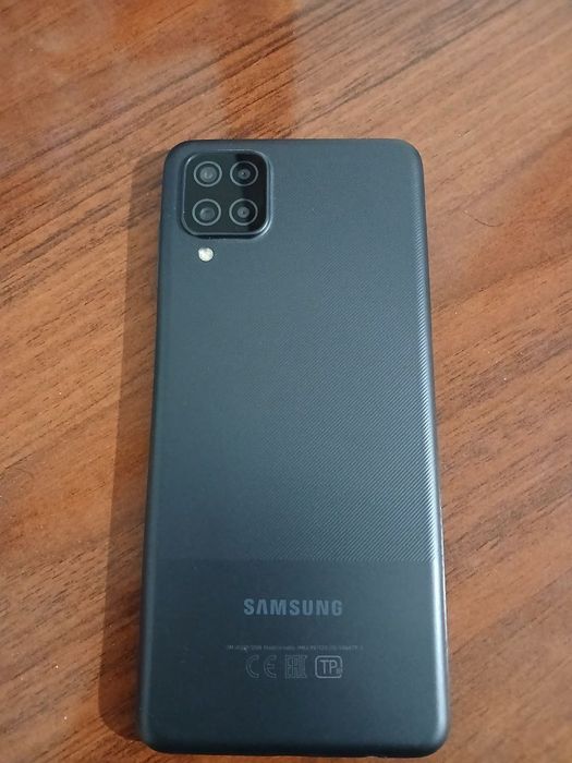 Самсунг А12 сотамиз