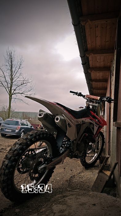 Vând Honda Crf .