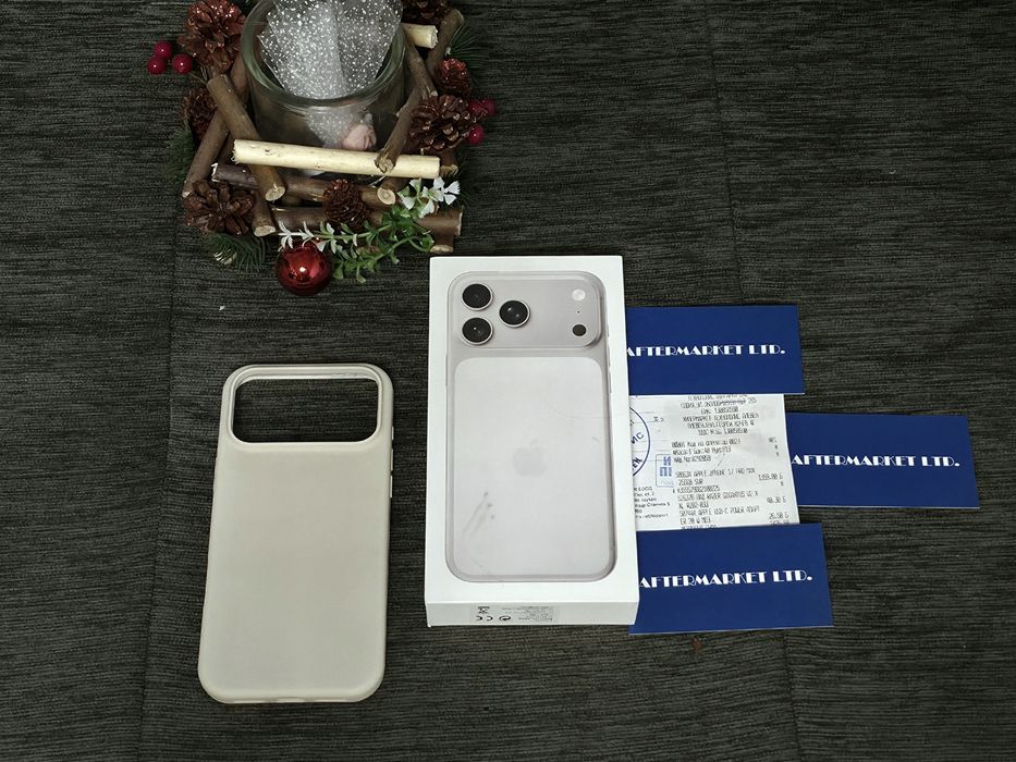 КАТО НОВ 256GB iPhone 17 Pro Max Гаранция Technopolis 2028 Silver | White