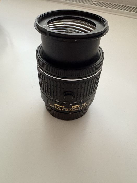 Vand Nikon D3400 plus 2 obiective