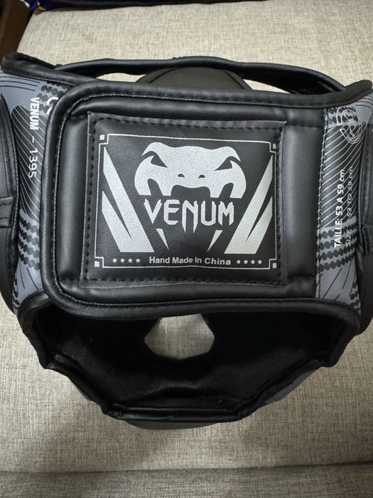 Продаю Шлем venum для боевых исскуств