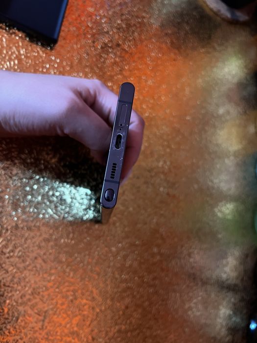 Продам телефон samsung