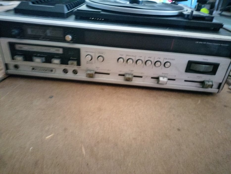 Vând un studio Deck caset +Radio+Pik-up