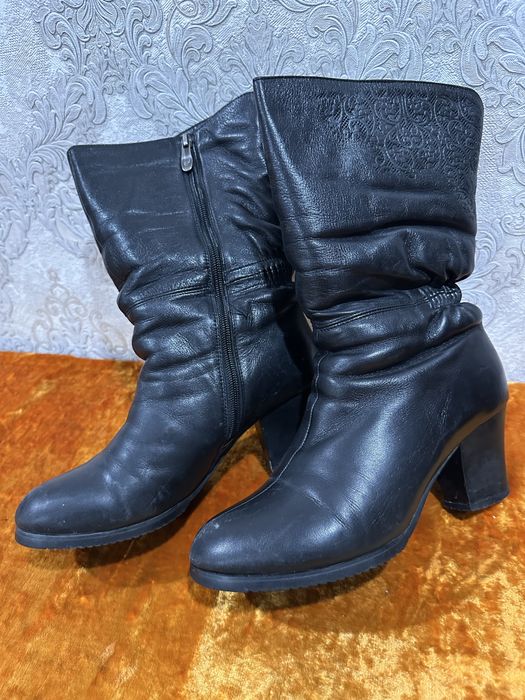 Продам зимние сапоги