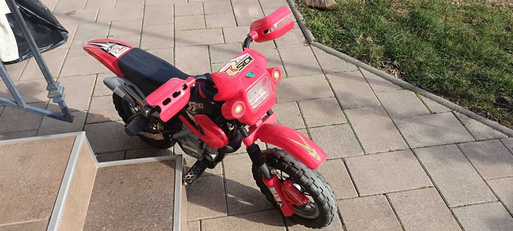Motocicleta electrica pentru copii