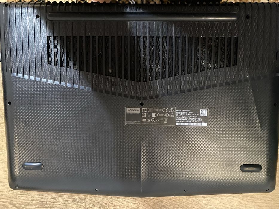 Laptop gaming Lenovo y520