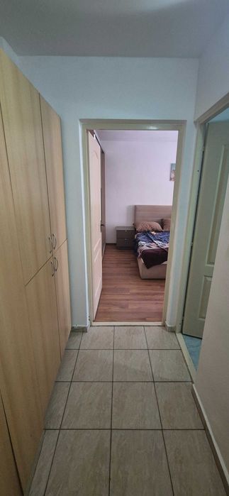 Garsonieră decomandată, mobilată, etaj 1 – Str. Henri Coandă