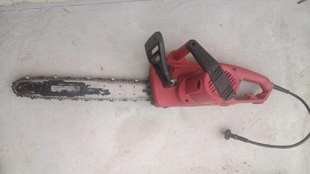 Електрически верижен трион Райдър (Raider) 2000W