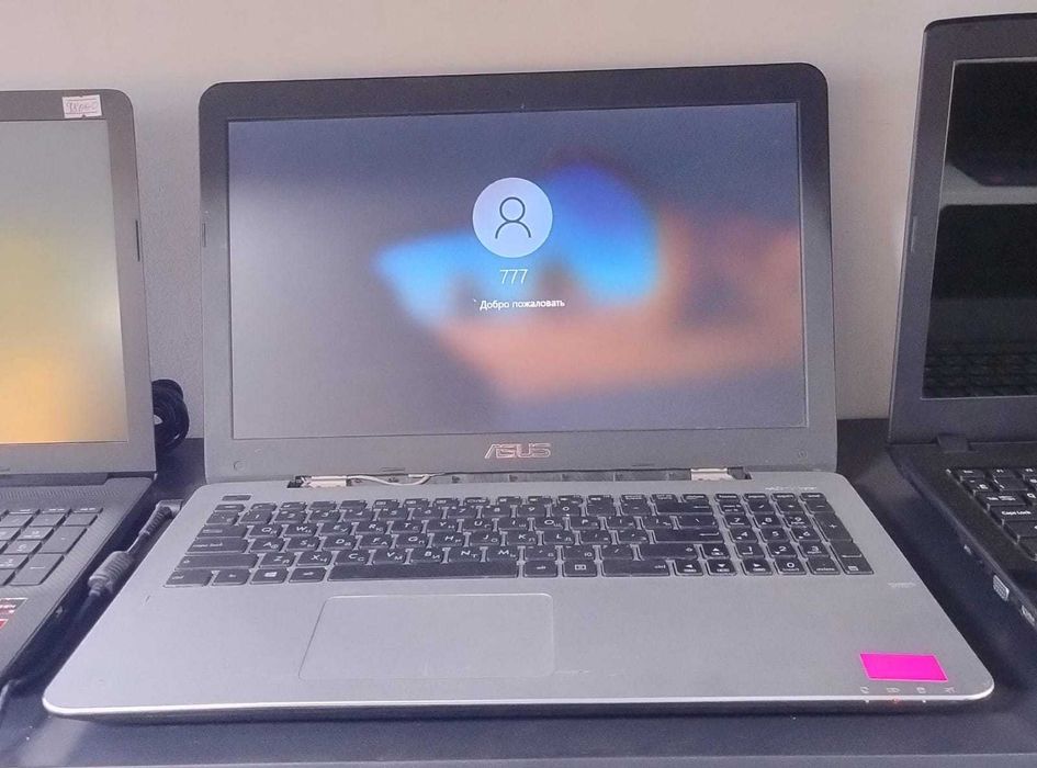 ноутбук Asus X555L