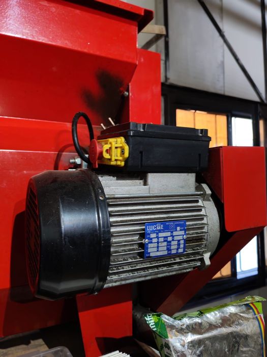 De vânzare Desciorchinator Electric pentru struguri