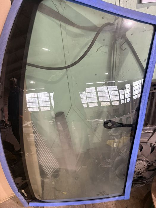 Предно стъкло за Ауди Q7  до 2006 Оригинално