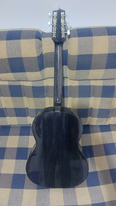 Vând chitară acustică reghin hora