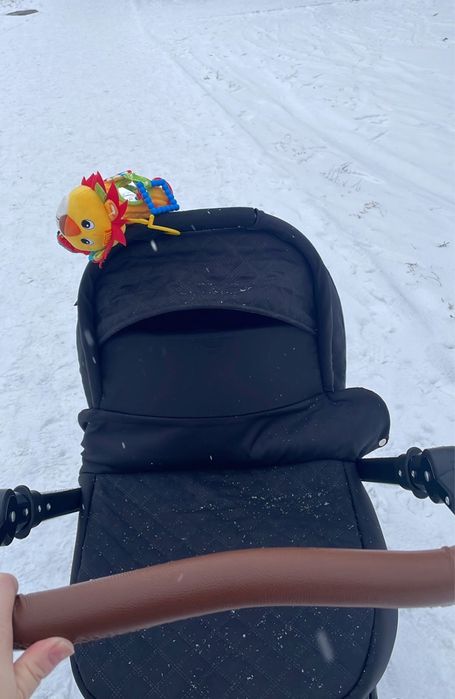 Продам коляску 2 в 1