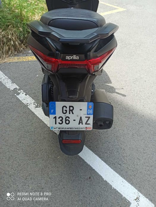 Скутер Aprilia sxr 50