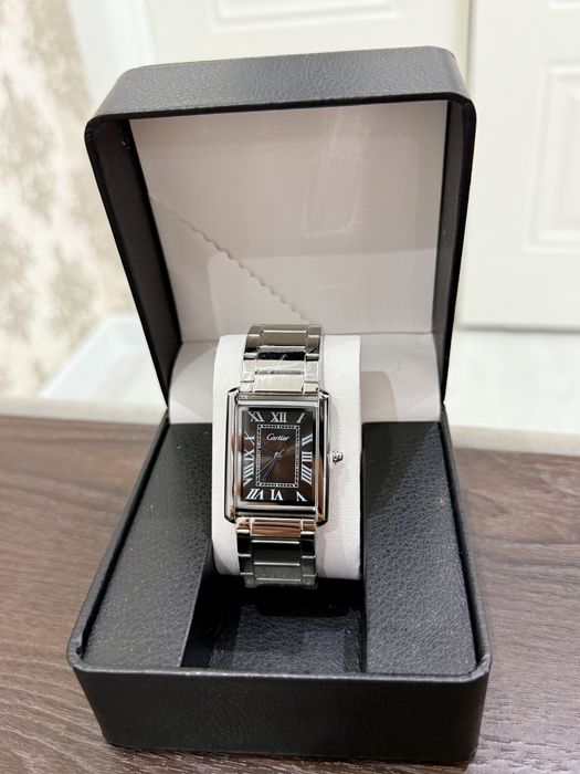 Часы Cartier новые