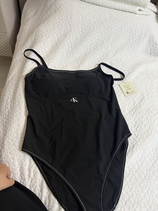 Продам купальник Calvin Klein XL