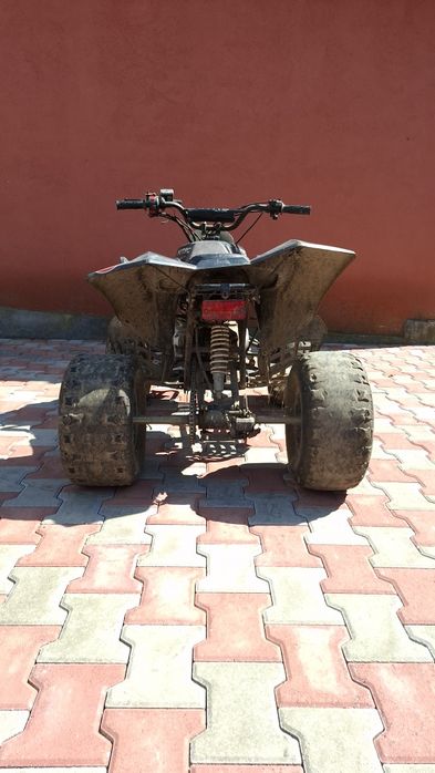 Vând atv 125 cc.