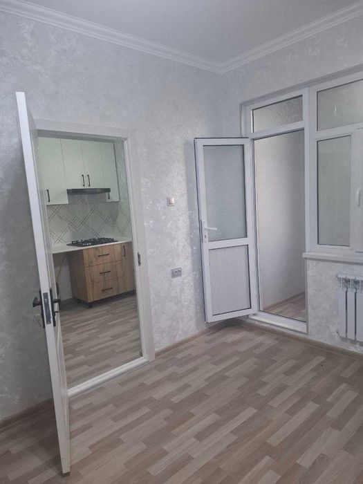 Продаю квартиру Яшнабадский р-он Авиасозлар-Асалобод 2хком 4-этаж 48м2