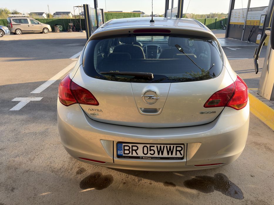 OPEL Astra 2010 — imagine 5