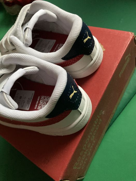 adidasi Puma copii marime 21