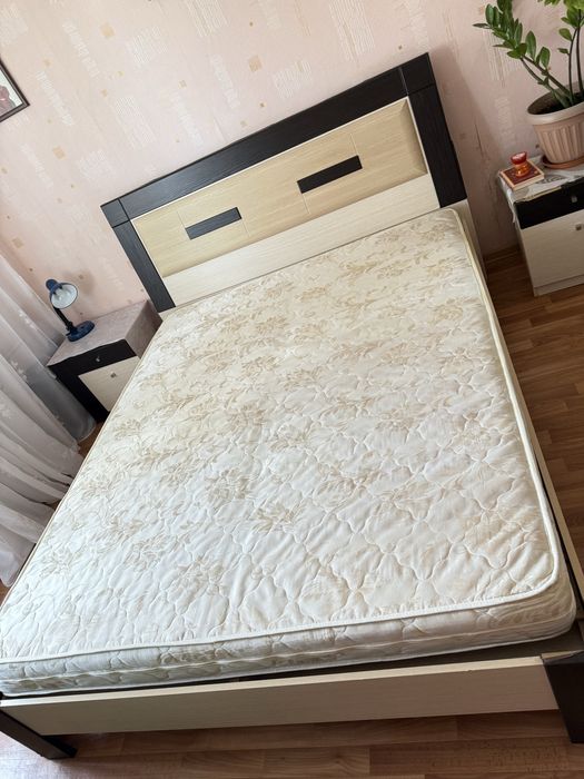 Кровать двухспальная