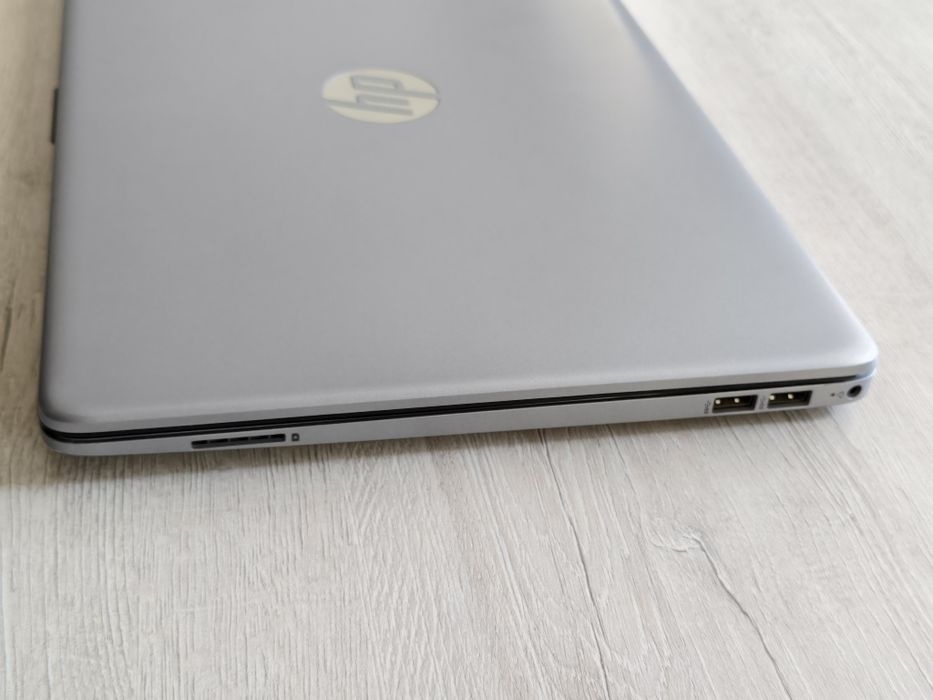 Noutbuk HP 250 G8