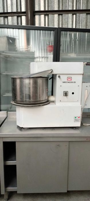 Тестомес для пекарня