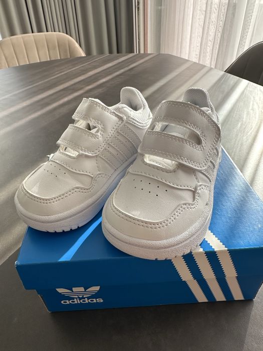Детски обувки Adidas
