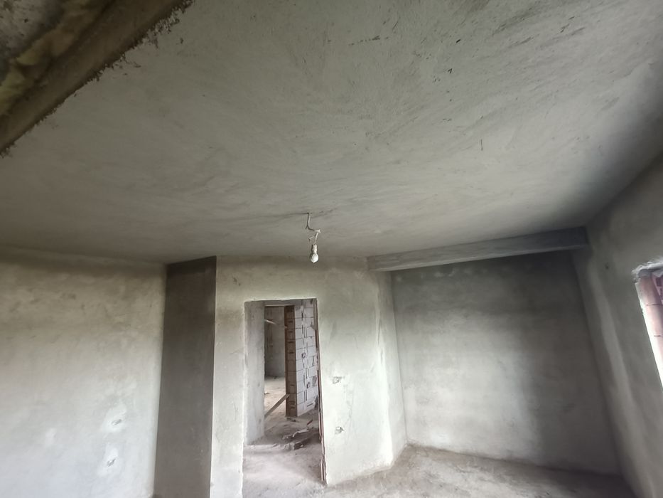 Tencuială mecanizată.   tradițional