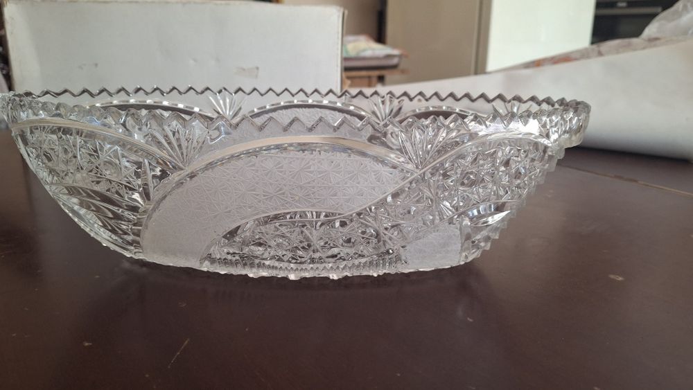 Хрустальная ваза