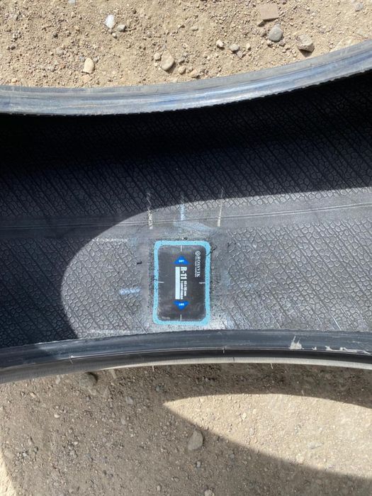 Продам шины на авто