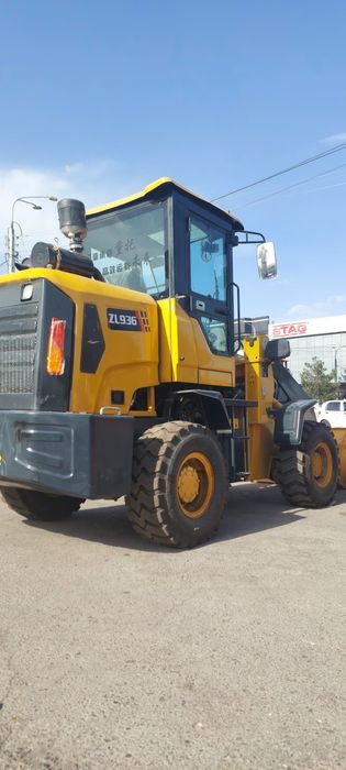 Погрузчик фронтал