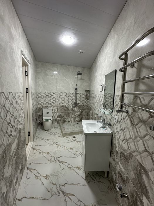 Уй сотилади 10 квартил ропарасидан кирилади