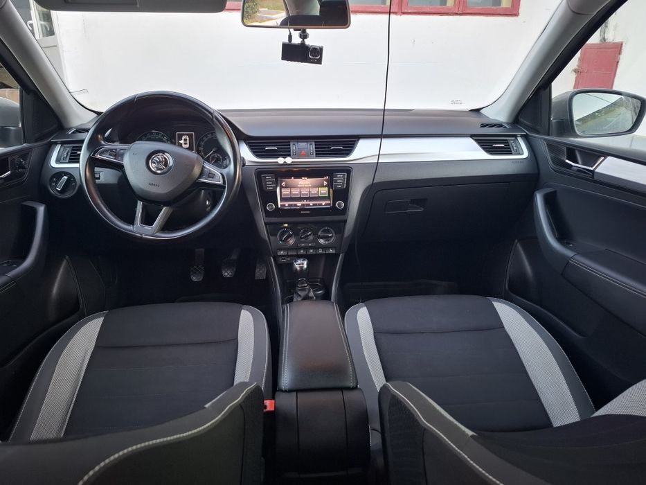 Skoda Rapid  7200