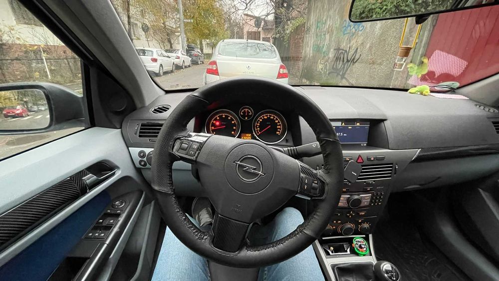 Opel astra H 1.6 /CU TRAPA\  Benzina 2005 /216.00KM