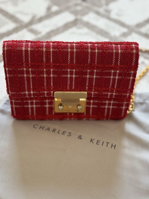 Бренд Сумкалар сатылады