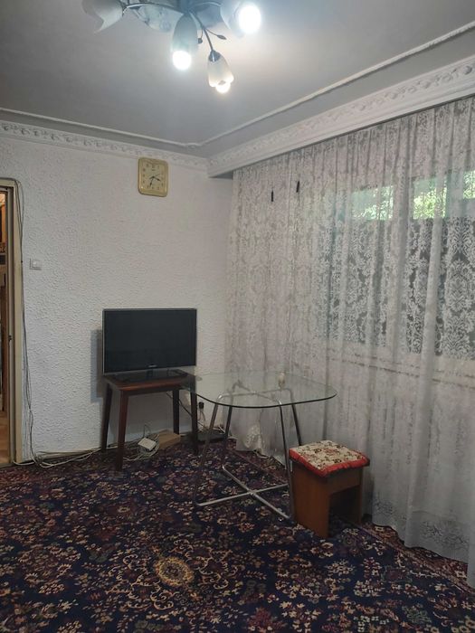 PRORIETAR vand apartament 3 camere sector4