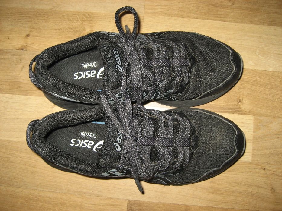 Lowa Sirkos GTX, Asics Gel Sonoma 3 Gore-tex