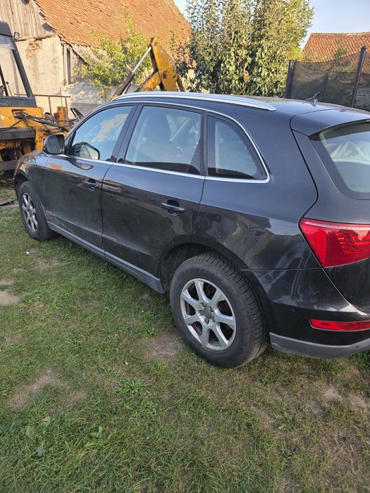 De vânzare Audi Q5 cutie manuală în 6 trepte